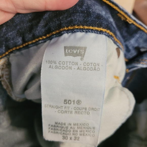 Levi's 501 Denim Jeans Straight Leg 30 x 32 button fly - Picture 6 of 6